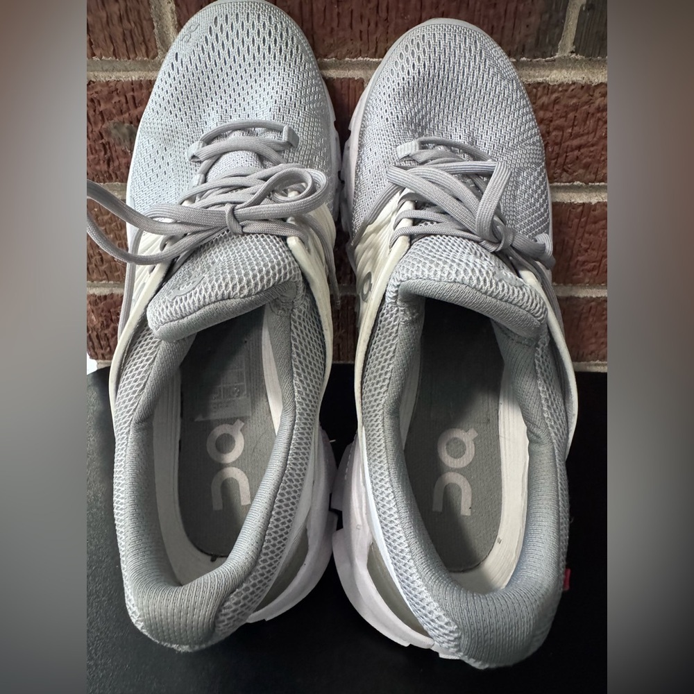 ON Women's running Cloudswift Sneakers, Glacier/White size 9 euro 40.5 - Picture 8 of 9